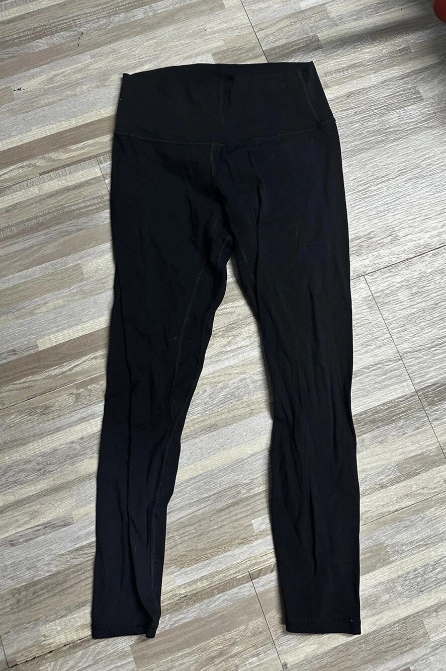 Lululemon Womens 6 Black Ankle Yoga Athletic Pants
